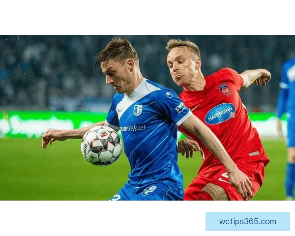 德累斯顿与赫塔球迷互掷烟火引发冲突 比赛中断20分钟局势紧张